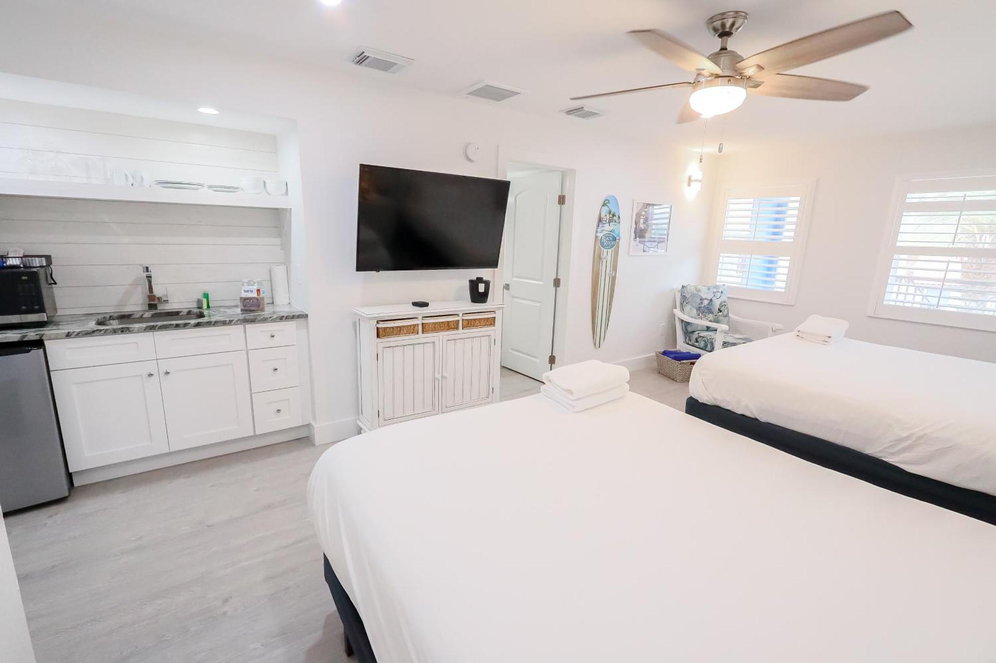 Siesta Key Beach Resort And Suites Sarasota Esterno foto